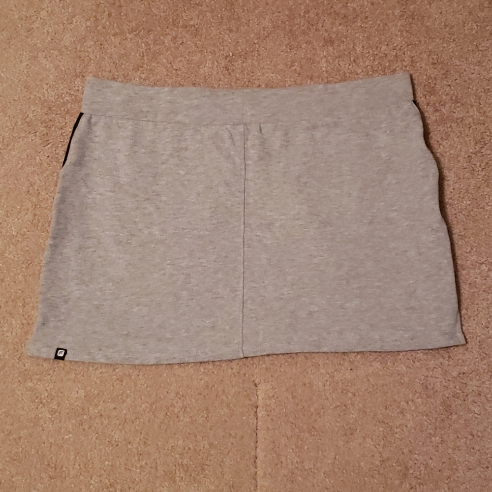 Fabletics Women's Amara A-line Gray Skirt - Picture 2 of 11